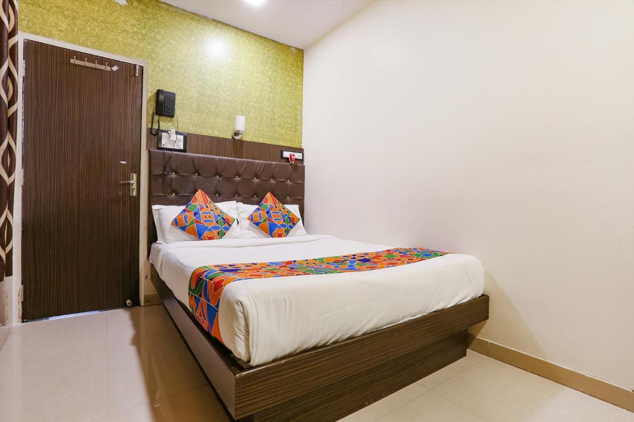 Hotel Aksa Powai Мумбай Екстериор снимка