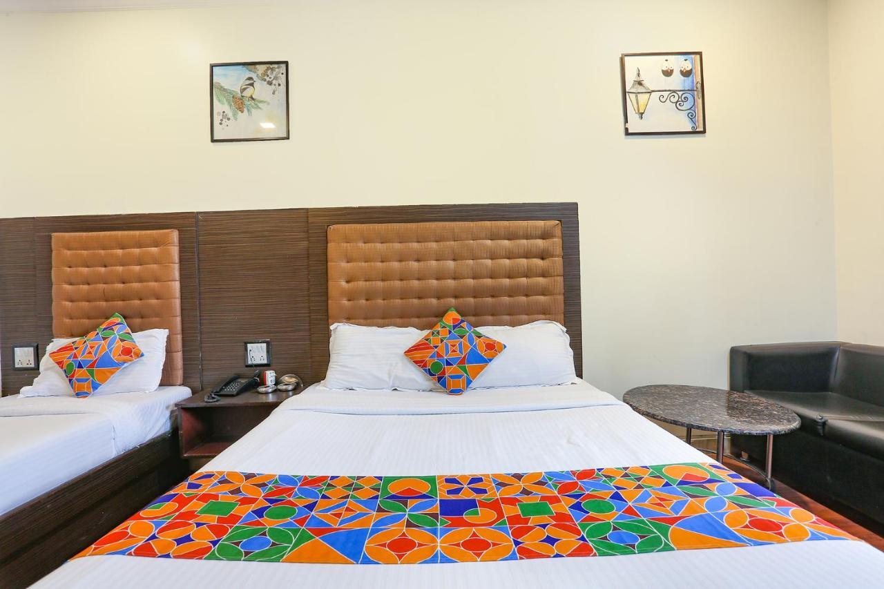 Hotel Aksa Powai Мумбай Екстериор снимка