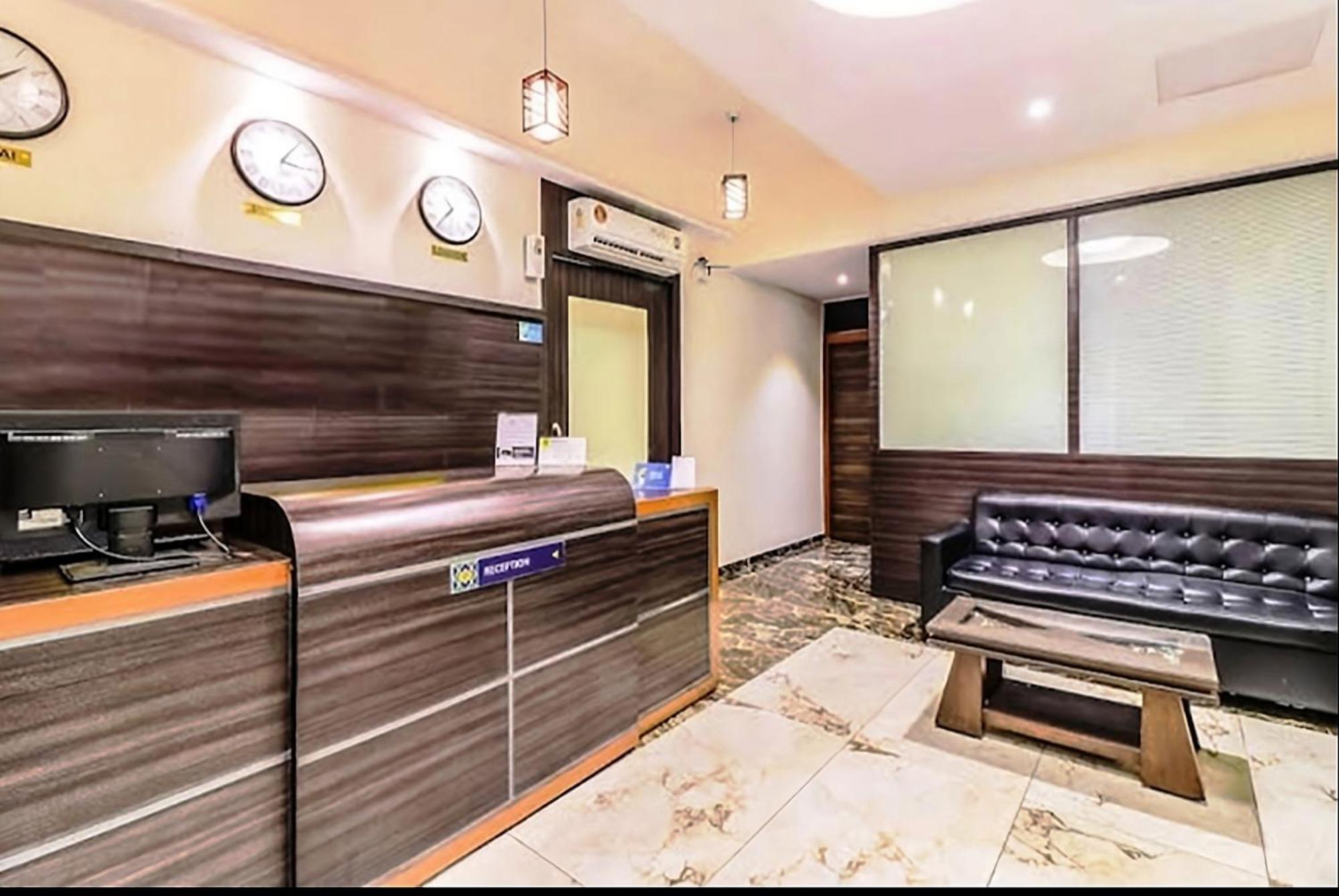 Hotel Aksa Powai Мумбай Екстериор снимка